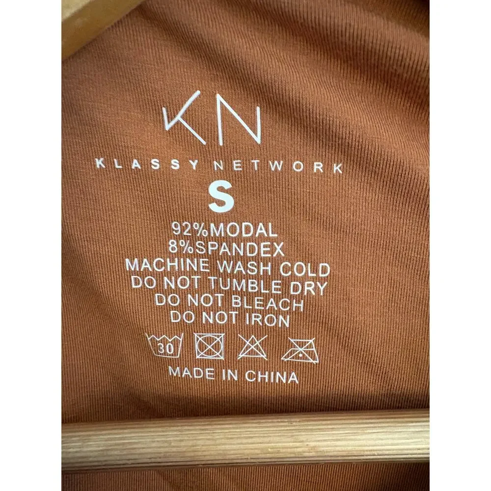 Klassy Network long sleeve brami wrap crop top - Picture 4 of 4